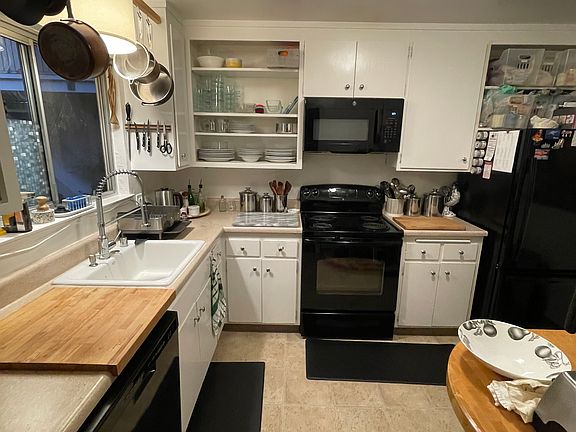 5th image of 66 Corwin St #7