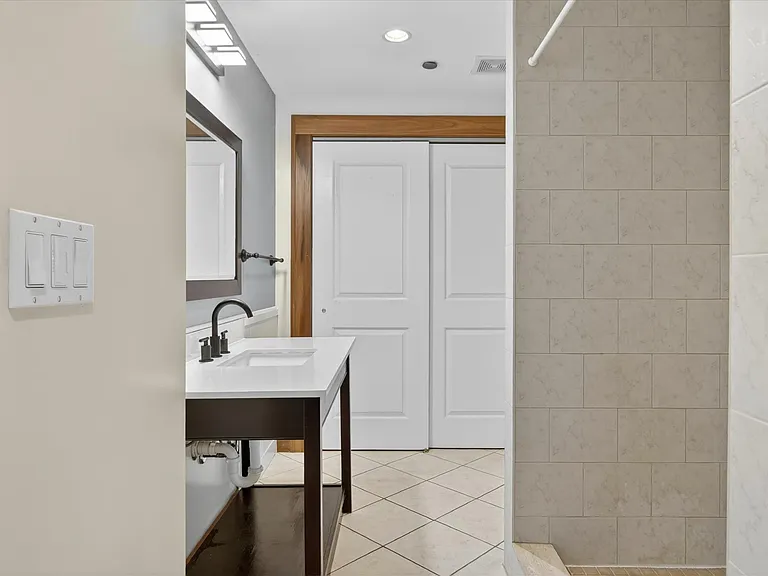 78 Watson St #8 — Photo 41