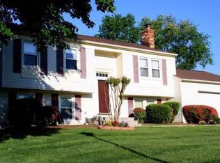 12710 Magna Carta Rd, Herndon, VA 20171