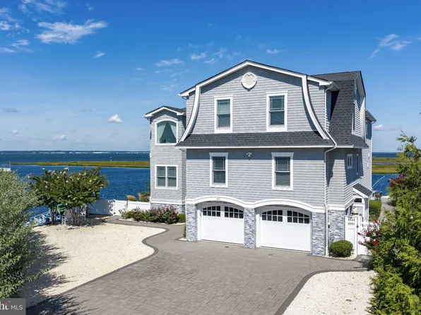 201 Nautilus Dr, Beach Haven, NJ 08008