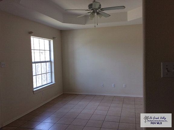 3rd image of 2840 Madrid Ave