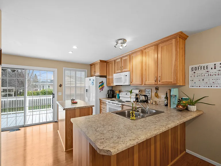 2089 E Donegal Cir #2089 — Photo 11