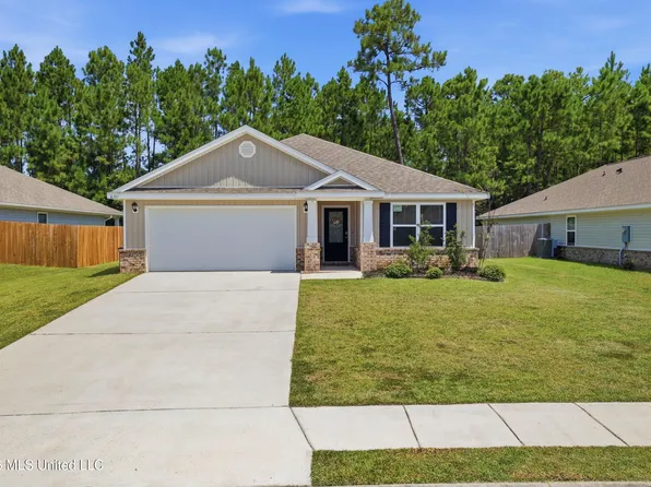 6587 Eastland Cir, Biloxi, MS 39532
