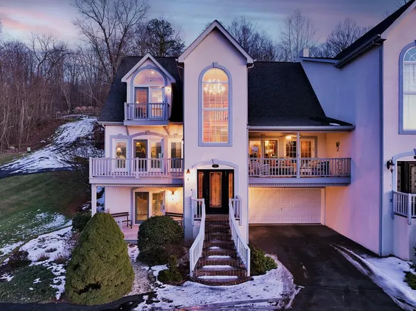 288 Clubhouse Dr, Abingdon, VA 24211