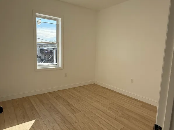 112 Westminster Pl Floor 2, Garfield, NJ 07026