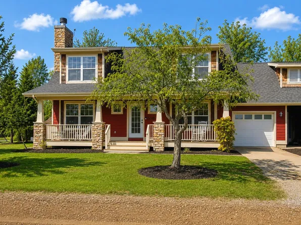 3048 Park Dr, Douglas, MI 49406