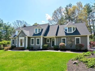 10 Cranberry Dr, Franklin, MA 02038