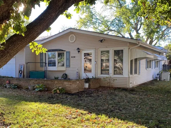320 Dellway St, El Dorado, KS 67042