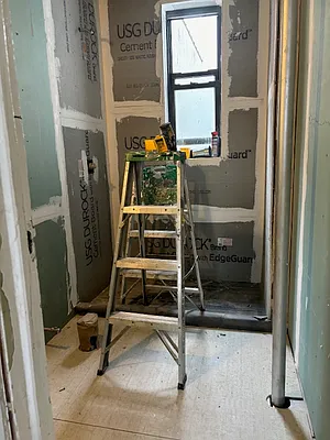 Rented by Alexiou Realty | media 7