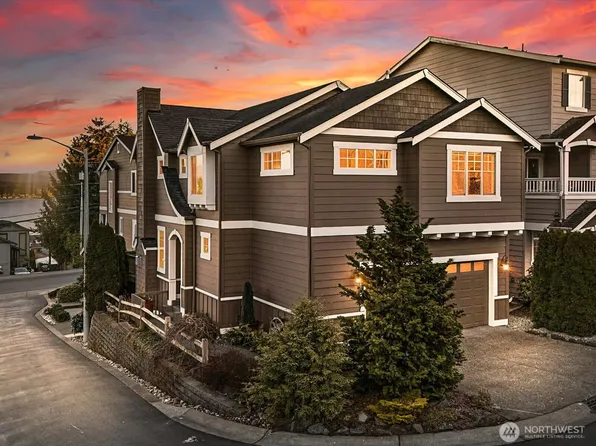 1211 93rd Drive NE, Lake Stevens, WA 98258