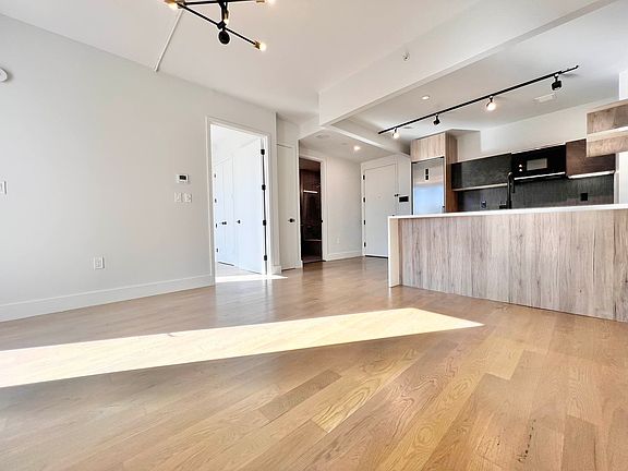 5th image of 2807 Snyder Ave #5F
