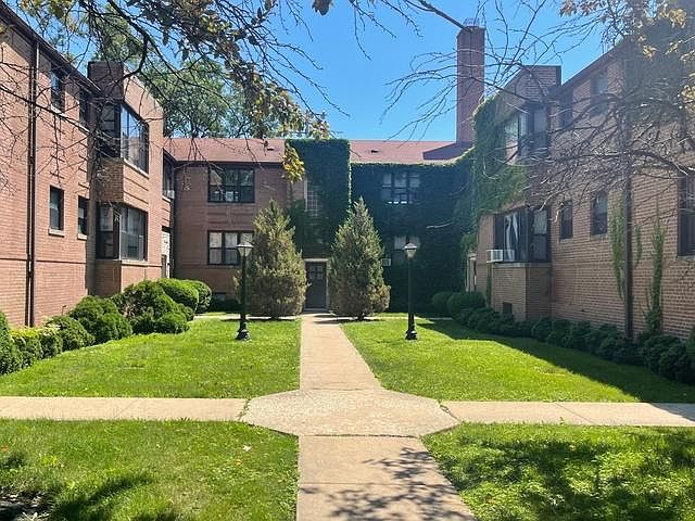 1st image of 7377 N Winchester Ave #1