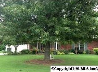 101 Fernglen Cir, Meridianville, AL 35759