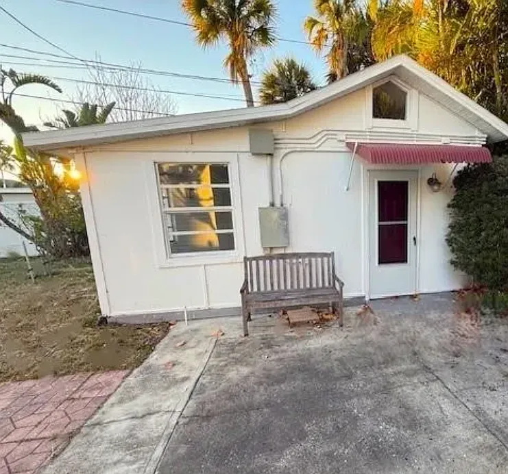 944 Bruce Ave #B