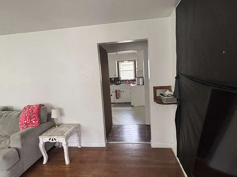 430 Middlebury Rd — Photo 2