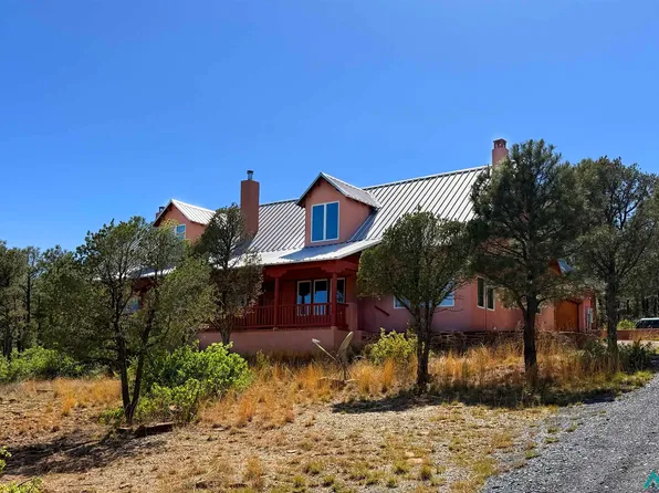 6 Sarah Ln, Las Vegas, NM 87701