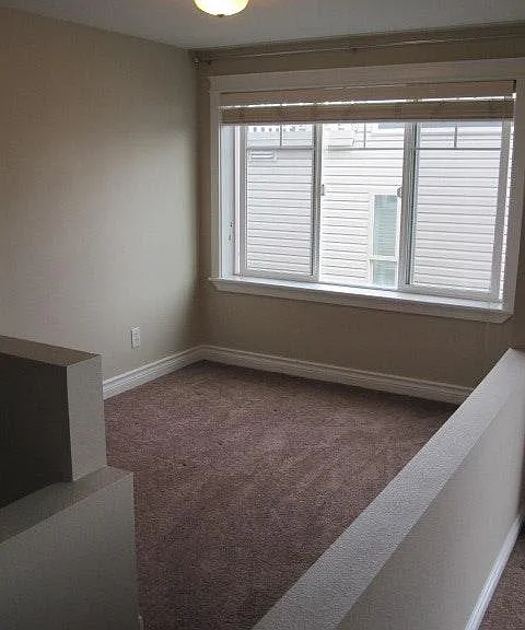 2200 Thorndyke Ave W #306 — Photo 7