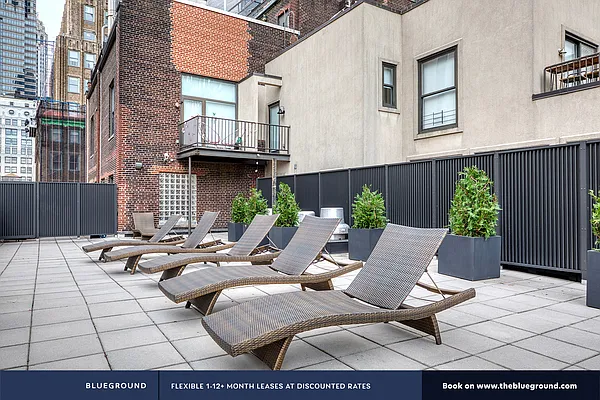 Rented by The Blueground | media 90