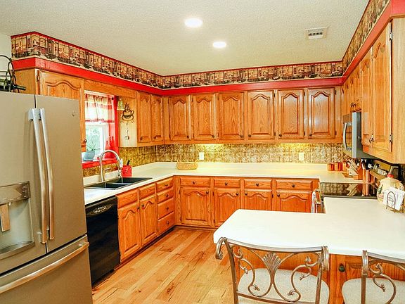 5th image of 6160 Glenwood Dr
