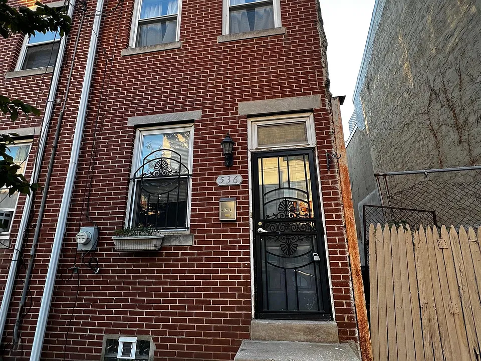 536 N 12th St