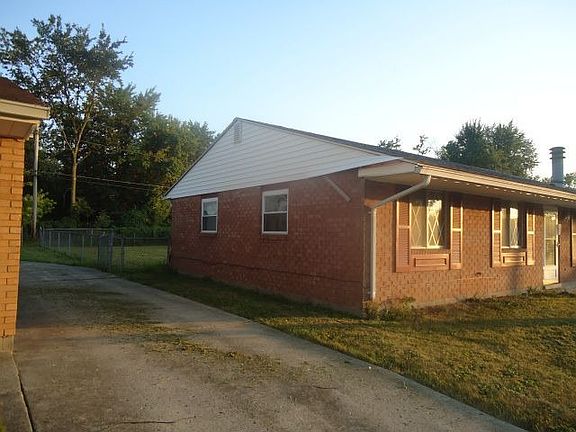 3rd image of 1157 Bahama Dr