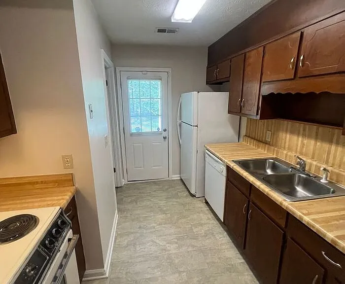 723 Jackson View Rd — Photo 5