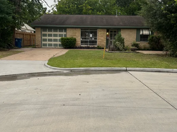 5519 Cannonway Dr, Houston, TX 77032