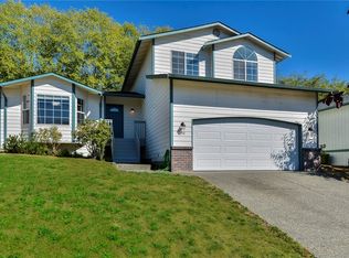 17511 Highland View Dr, Arlington, WA 98223
