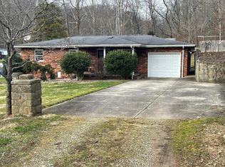 3191 Haneys Branch Rd, Huntington, WV 25704