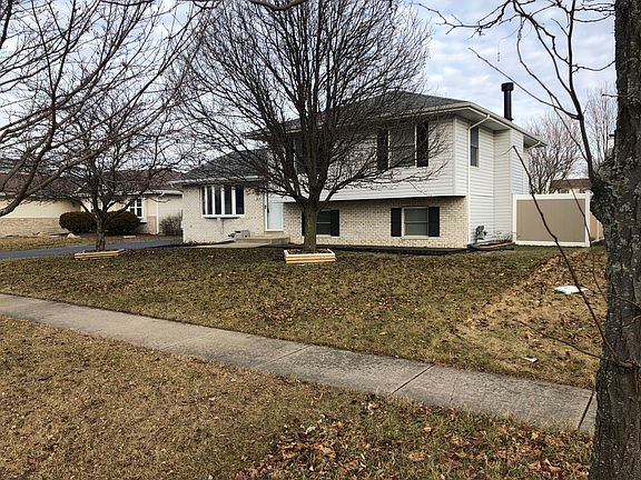 3rd image of 2104 Mystic Dr