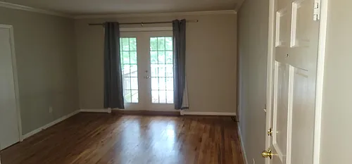 813 Jordan Ln #3 Photo 1