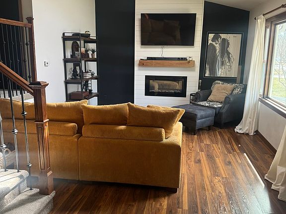 2nd image of 1228 N Turner Ave