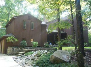 36 Harry Andrews Rd, West Greenwich, RI 02817