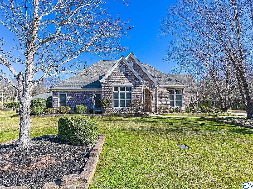 52 Creek Meadow Dr, Decatur, AL 35603 Zillow