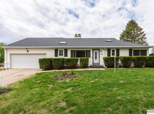 802 N 4th St, Bellevue, NE 68005