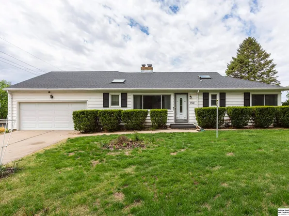 802 N 4th St, Bellevue, NE 68005