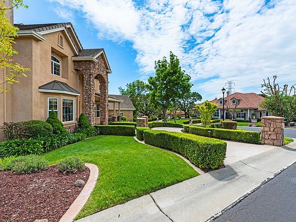 3rd image of 5249 DEER RIDGE Court