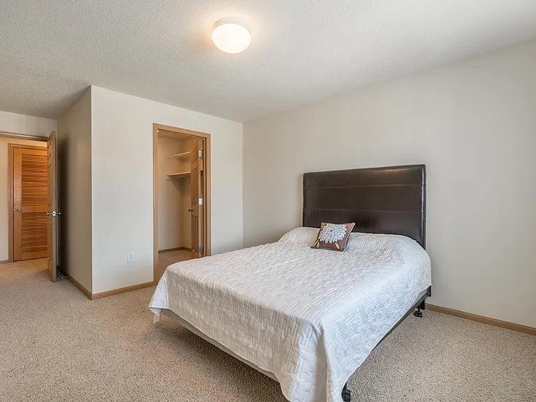 Pinebrook Apartments — Photo 99