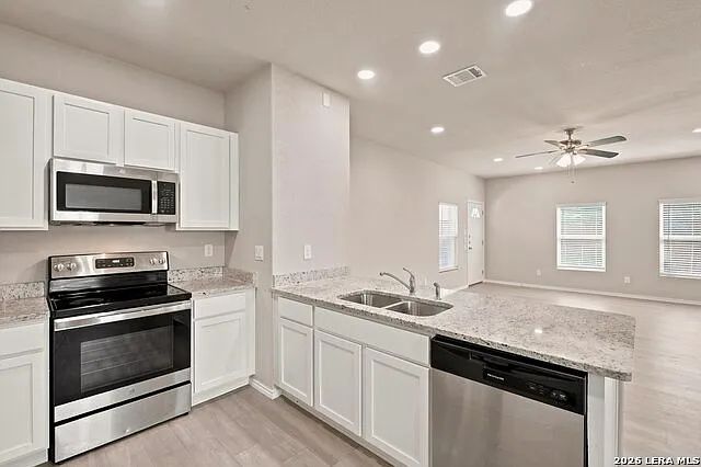 7226 Briar Pl #102 — Photo 6