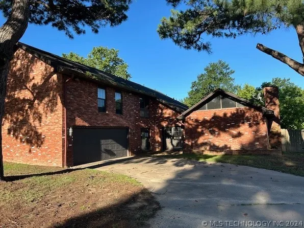 2713 Brookside Cir, McAlester, OK 74501