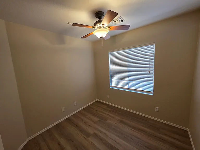 1879 W Owens Way — Photo 6