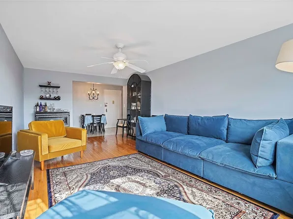 151-31 88th St APT 6E, Howard Beach, NY 11414