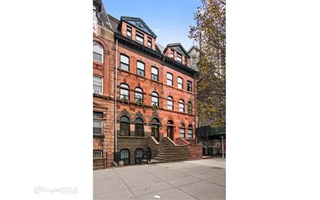 Rented by Douglas Elliman | media 35