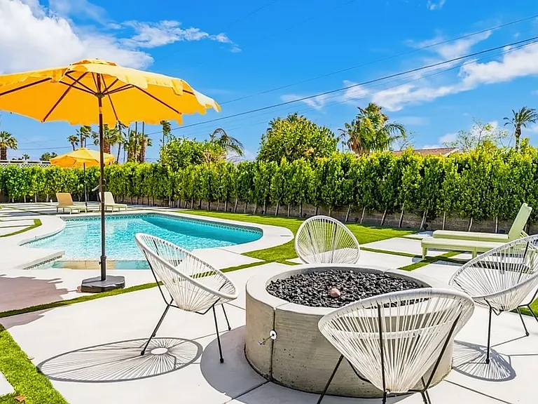 2240 N San Gorgonio Rd — Photo 22