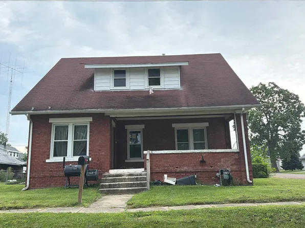 315 S Madison St, Lewistown, IL 61542