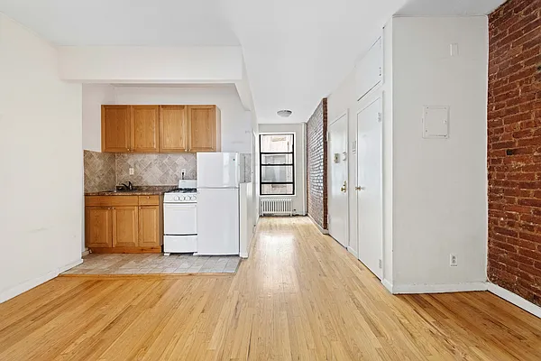 Rented by Compass | media 8