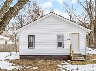 1584 Carlton St, Muskegon, MI 49442