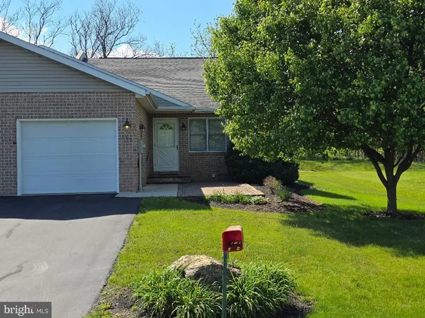 166 Antietam Dr Unit 43, Waynesboro, PA 17268