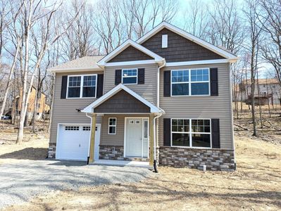 247 Sandlewood Dr, East Stroudsburg, PA, 18301