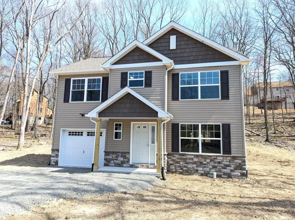 247 Sandlewood Dr, East Stroudsburg, PA 18301